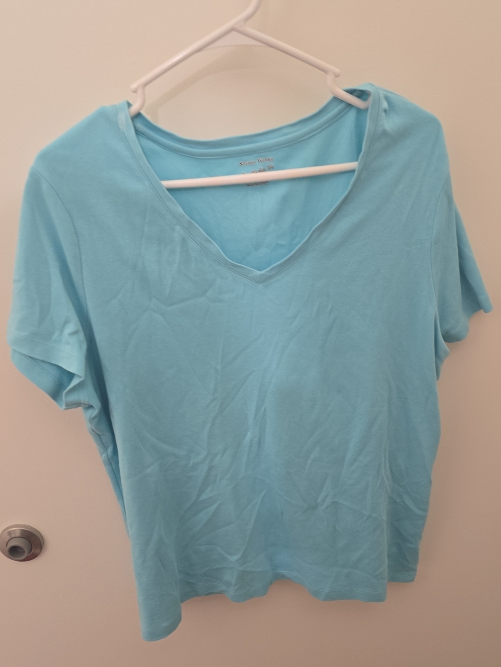 Jones New York Sky Blue V-Neck Short Sleeve Tee